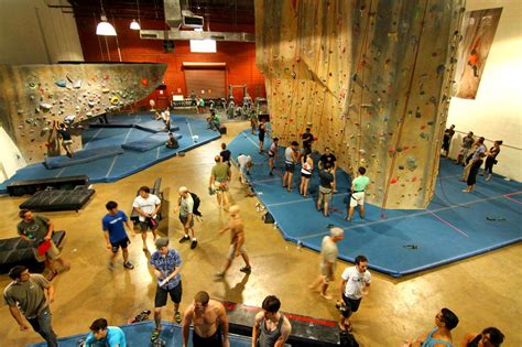 Rock climbing gym alexandria va  There is an indoor climbing gym in Alexandria and I believe they have a 6 month membership, called
