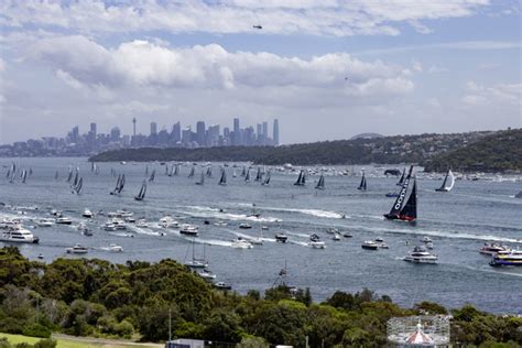 2024 Rolex Sydney Hobart Yacht Race Official film - YouTube