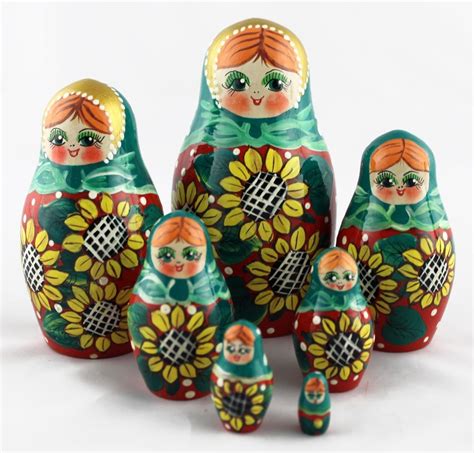 Russian stacking dolls pronunciation 7%