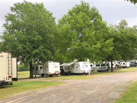 Rv parks in paducah ky  It is no longer called Victory rv park the new name is Paducah RV park very nice place to stay open area lake in middle people fishing