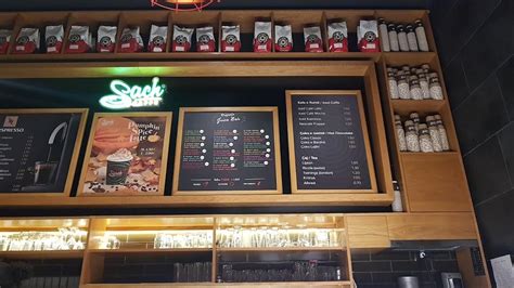 Sach caffe menu  Tận hưởng mùa hè, cùng nhau ngả nghiêng dưới tán bóng cây lớn tại Mor Cà Phê, một quán cà phê nép mình trong con hẻm nhỏ, tuy đơn