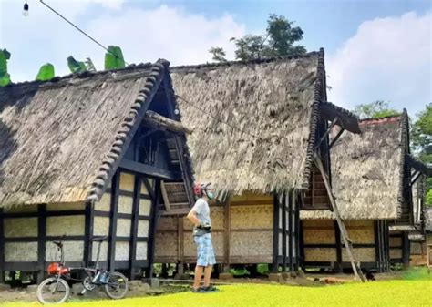 Saha anu jadi pupuhu kampung di sindangbarang WebDi handap ieu nyaeta anu kudu dilakukeun dina nepikeun biantara * roman anu baeud bubuka mah teu pati perlu loba seuri waktu nyarita teteg dina nyaritana - 5223… bMia6129 bMia6129 32 menit yang laluWebPupuhu Kampung Sindangbarang nyaéta Ahmad Sumawijaya