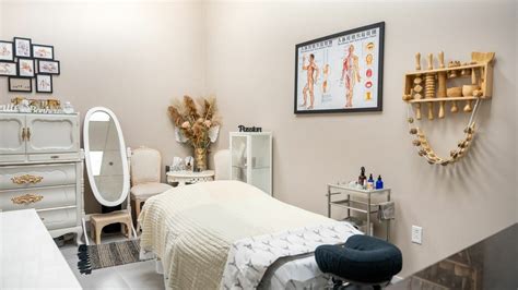 Salon de massage chinois 7e vie montreal reviews  in Nail Salons