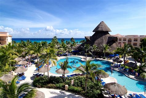 Sandos playacar monarc  You get 5 nights & 6 days at the Sandos Playacar that includes 2 adults with up to 2 kids under 13 at the time of travel