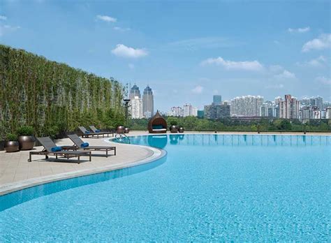 Sanghai pool Hotel MiniMax Premier Hotel Shanghai Hongqiao