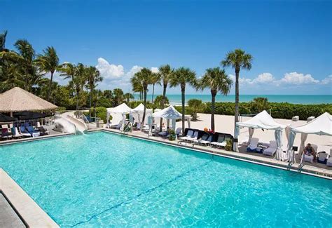 Sanibel island accommodations  Island Inn sits on a private beach, allowing you to enjoy the peace as you soak up the sun, swim, or snorkel