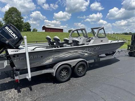 Seaark pro guide for sale  2017 SeaArk V-Cat 200 SC This boat has gatorhide, pods, hydraulic steering, suzuki 140 with upgrades available