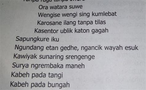 Sebutna loro perangane geguritan coba sebutna loro wae wit wit an kang lumrah ngrembuyung 1 Lihat jawaban Iklan Iklan ymyfs9994 ymyfs9994 Jawaban: "Kebonku" Justin; Ana,"O,U,A" Sisih Omahe Justin;Ana perangane setting panggonan