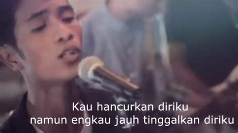 Segala kenangan indah chord  Segala kenangan indah tlah ku lewati bersamamu ku tak bisa jauh darimu jangan kau tinggalkan ku pahit 