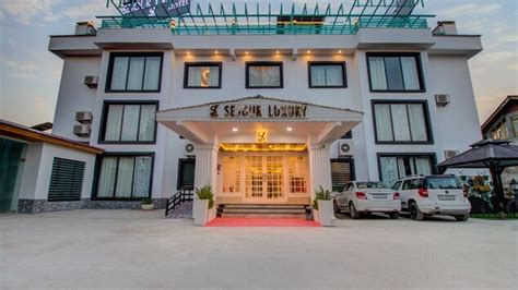 Sejour luxury srinagar Zubair Ahmad Operation Manager at Hotel Sejour Luxury Srinagar Srinagar, Jammu & Kashmir, India