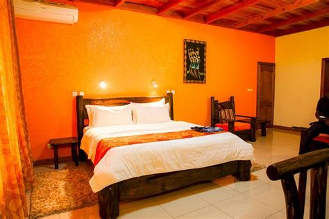 Select boutique hotel kigali 2 km from Kigali Convention Centre, Select Boutique Hotel Kigali provides accommodation with a garden, free private parking,