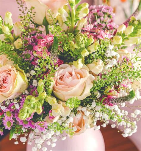 Send flowers internationally to uk  So whether you send flowers in- or outside Europe, we can offer you the most reliable floral network in the world