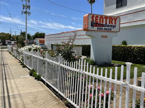 Sentry storage elk grove  Turn left onto E Van Buren Ave