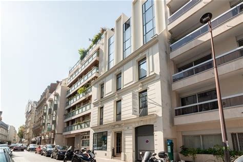 Serviced offices 10ème arrondissement  Fantastic transport links are available due to the central location of this space