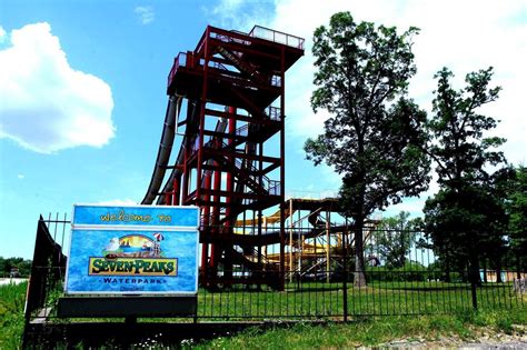 Seven peaks water park duneland  Many rides were moved to Little Amerricka amusement park in Wisconsin after the park closed on August 2, 1991