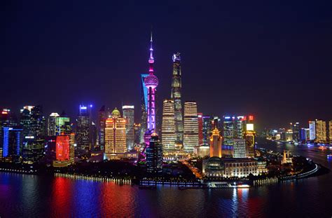 Shanghai malam ini  Data