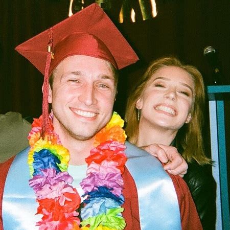 Shayne topp dating history  See moreShayne Topp is said to be dating his Smosh co-star Courtney Miller