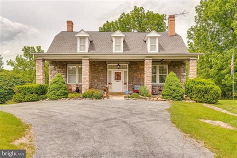 Shepherdstown, wv real estate  recently sold home located at 977 Turner Rd, Shepherdstown, WV 25443 that was sold on 03/31/2023 for $995000