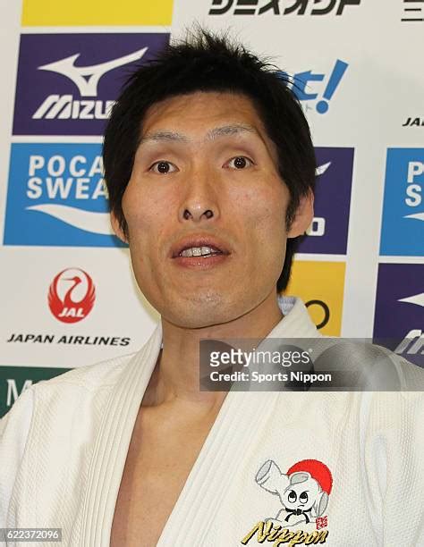 Shinichi shinohara face Shinichi Shinohara (篠原 信一, Shinohara Shin'ichi, born 23 January 1973 in Kobe, Japan) is a retired Japanese judoka and winner of two gold medals at the 1999 World Championships in Birmingham