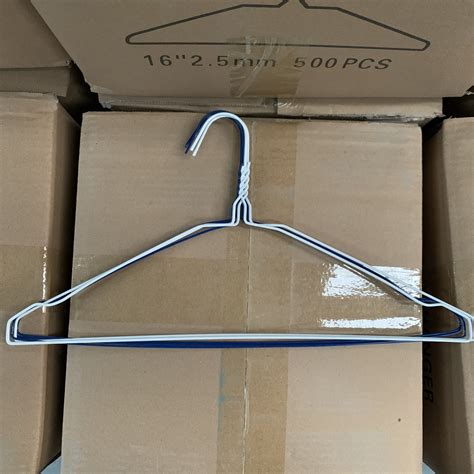 Premium Quality Clothes Hangers (100 Pack) Plastic Gallus Shirt