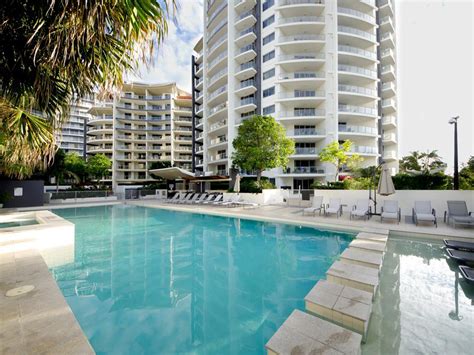 Short term rentals surfers paradise  3 Beds