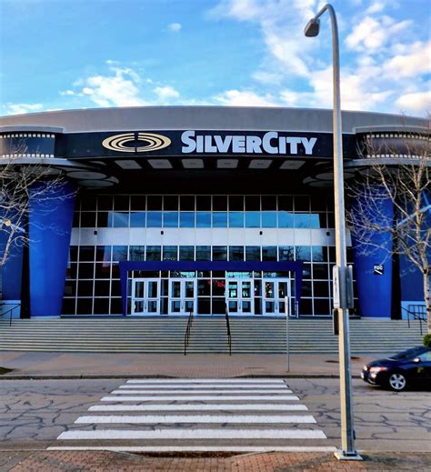 Silver city riverport  steps from Richmond Ice Center, Watermania, Cineplex Movies, IMAX Entertainment Complex