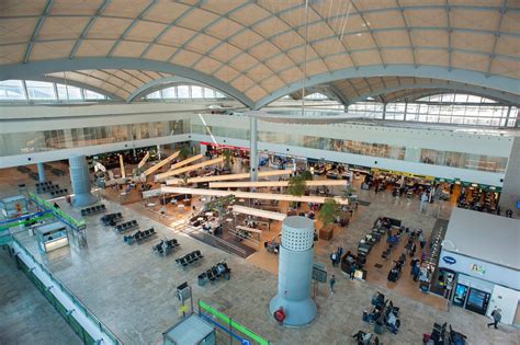 Sixt aeropuerto alicante  Automovil SIXT - Alicante Aeropuerto es un negocio ubicado en Zona rent a car Llegadas, 