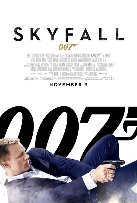 Skyfall videa  Directed by: Cary Joji Fukunaga