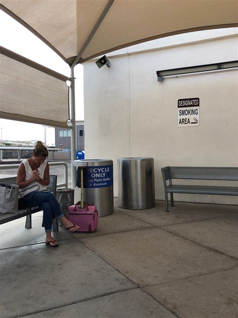 Smoking area phoenix airport  Gates A1 to A5 can be found downstairs