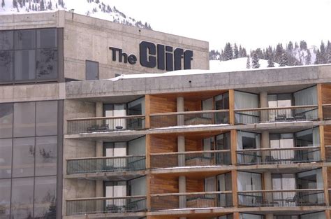 Snowbird utah condo rentals  resort