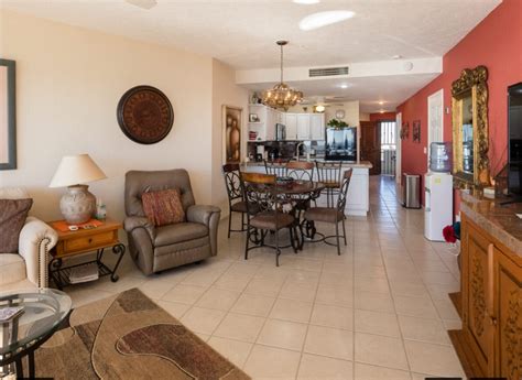 Sonoran sea condos for sale  Bella Sirena resort has luscious manicured grounds surrounding 3 pools, one with a negative edge, relax with family and friends at the Palapa pool bar or jacuzzi in your paradise getaway