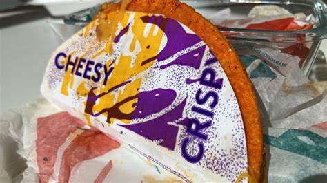 Southpaw taco bell  Taco Bell has been using the “Live Más” slogan since 2012, with “más” being the Spanish word for “more”