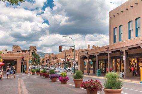 Städtereisen downtown santa fe  Among all the churches in Santa Fe, the Cathedral Basilica of St