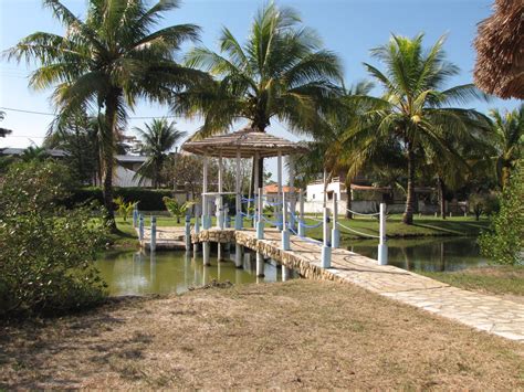 Städtereisen praia seca  Cette maison de vacances dispose d'une piscine privée, d'un jardin et d'un parking privé gratuit