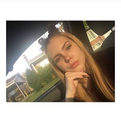 Stellaviolet twitter 0 profile on instagram