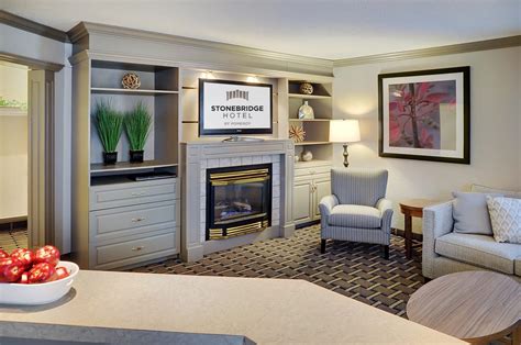 Stonebridge hotel grande prairie  Rates from ₪1,122