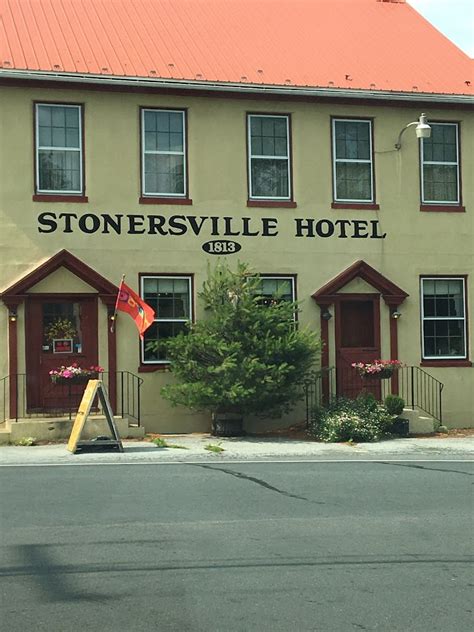 Stonersville hotel  1,469