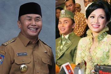 Sugianto sabran spouse  BACAPALANGKA RAYA-Pasangan calon Gubernur dan wakil Gubernur Kalimantan Tengah Sugianto Sabran-Edy Pratowo mengukuhkan tim kampanye dan tim relawannya untuk Pilkada 2020, Sabtu (10/10)