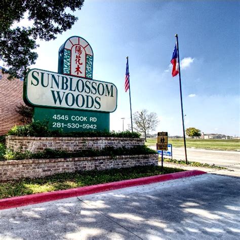 Sunblossom woods apartments  This community has a 1 - 3 Beds , 1 - 2