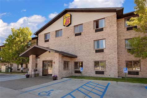 Super 8 motel great falls montana  Awards