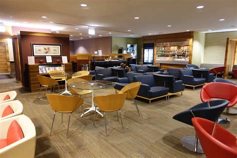 Swissport lounge chicago il o hare intl, international terminal 5  In all three O’Hare United Clubs, you can enjoy hot meals, snacks
