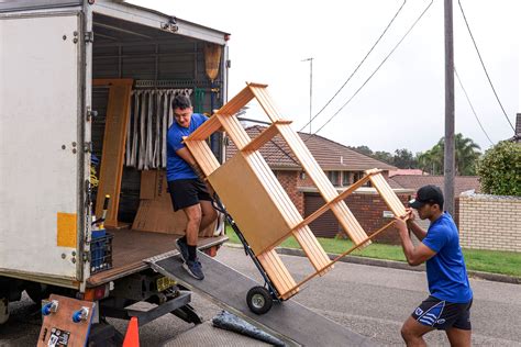 Sydney to melbourne removalist To help you have a better idea of how long an interstate move may take, here are our estimates for interstate removals to and from NSW, QLD, VIC and ACT: Sydney to Brisbane – 1 to 3 days