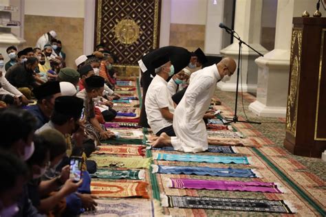 Tafsir ahlam salat fi masjid  Saya seorang mahasiswa