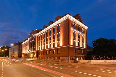 Tallinn hotel  ²Bookings for passenger transport end at 8:00 PM the night before