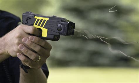 Taser voltage chart  Our non-lethal 100,000 to 399,000-volt stun guns deliver approximately 1 milliamp