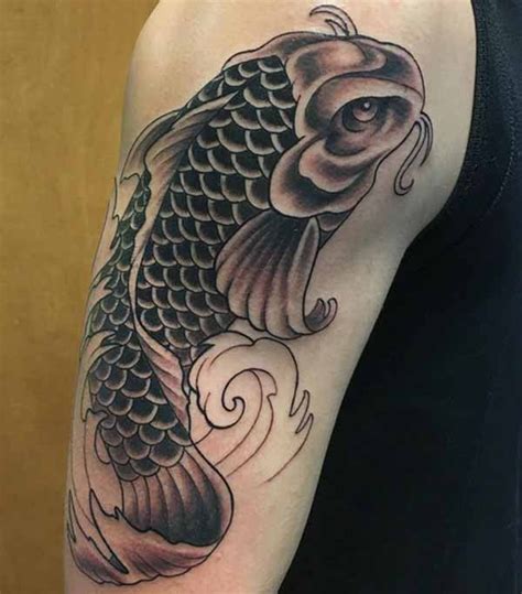 Tattoo ikan koi di kaki  Kita hanya perlu