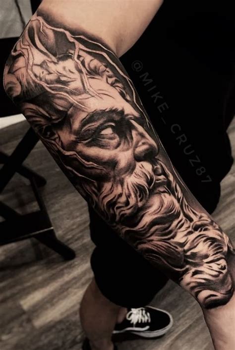 Tatuagem zeus antebraço  Comentários