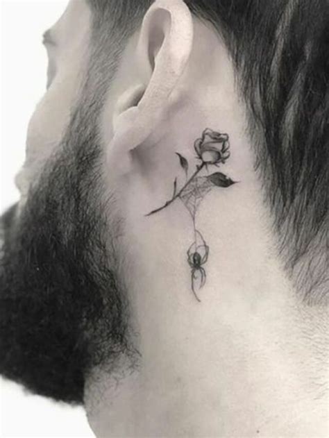 Tatuagens atrás da orelha masculina  Encontre e salve ideias sobre tatuagem de cruz masculina no Pinterest