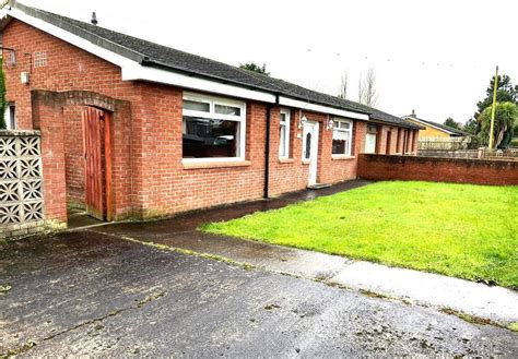 Taylors avenue carrickfergus  3 Bed End-terrace House