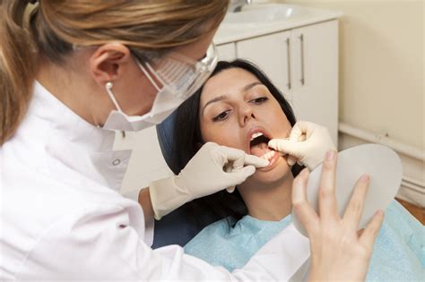 Teeth cleaning baker street  Possibly the Lowest Fees for a Scale and Cleaning with Fluoride, Any per surface Fillings, Simple Extraction and Tooth Ache management with Xrays in Sydney